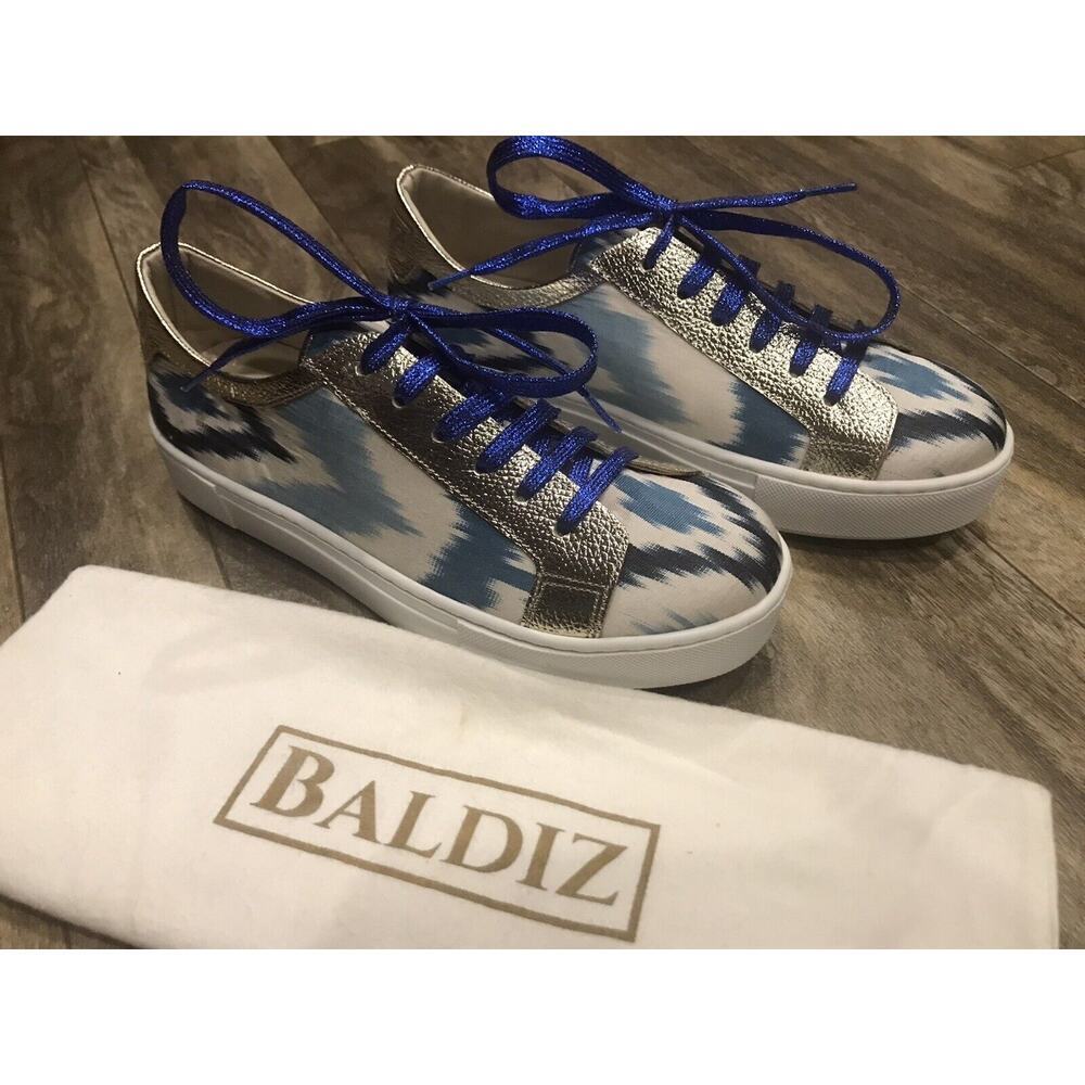 NEW Women’s Ikat Baldiz Abstract Printed Tennis Shoes Size US 8.5.